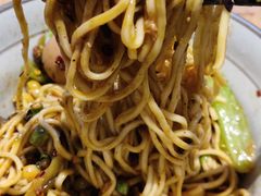 -呼啦面馆·头牌豌杂面(爱琴海店)