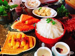 -老牌坊云南鱼豆花火锅(哈西万达店)