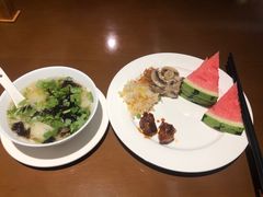 -杭州西湖湖滨银泰亚朵酒店