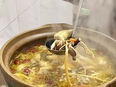 -威邵鸡煲(西华路总店)