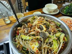 -周良天山牛杂城(天山路总店)