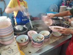 -榮泰米粉湯(Left Shop)