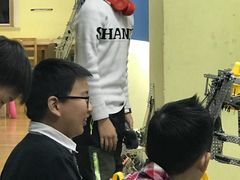 -睿冠机器人活动中心(徐汇中心)