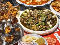 -李双猪·小龙虾·烧烤·羊肉煲(乐山店)