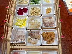 -香麒园·过桥米线·南湖雅宴