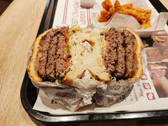 -The Habit Burger Grill 哈比特汉堡(复兴soho店)