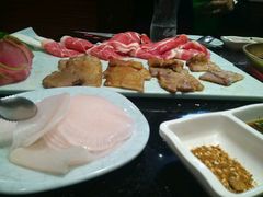 -猪啊牛呀羊啊铜盘烤肉(正大广场店)