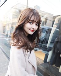 -HAIR CORNER