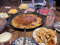 -旧街市鲜货老火锅(大光路店)