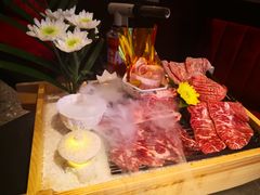 -铭牛烧肉·和牛海鲜自助(高新月牙湖店)