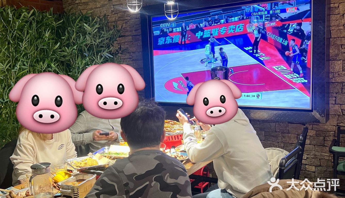 在星空帐篷里吃饭！约会首选地！！
