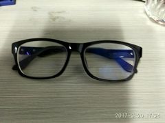 -罗伯特眼镜·蔡司官方授权(罗湖国贸店)