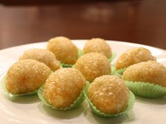 金枕榴莲酥-唐阁海景中餐厅·早茶·粤菜•生日聚餐(海口朗廷酒店)
