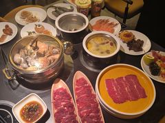 -钱小奴海鲜自助黑金店(杭州滨江龙湖店)
