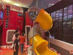 -东方明珠·可口可乐欢乐餐厅