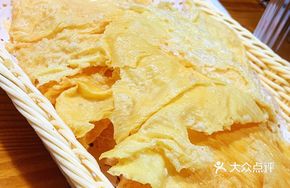 Guangzhou Air-Freighted Tofu Skin