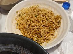 -肥肥虾庄·金牌油焖大虾(首义路店)