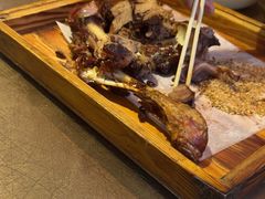 -东口码头·烧鸽子·鱼头泡饼·地方菜(金鹰悦城店)