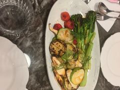 -LESCEDARS  Bistro香柏树(外滩店)
