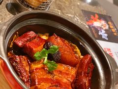 黑枣汁煨五花肉-港丽餐厅(高德置地店)