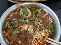 -薛记襄阳香辣牛肉面(平安路店)