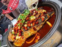-辣尚瘾·烤鱼·新川菜(交大直营店)