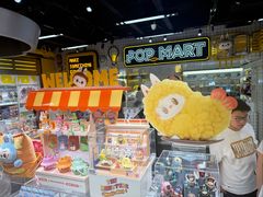 -泡泡玛特POPMART(上海环球港店)