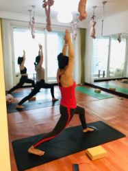 -Yvon yoga 瑜伽·精准体态管理中心
