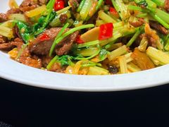 -辣尚瘾·烤鱼·新川菜(牡丹园直营店)