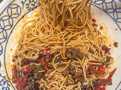 -李与白包子铺(桐梓林店)