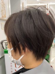 -镁连社·美联社