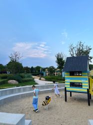 -季高兔窝窝亲子园(上海薰衣草公园店)