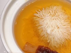 清鸡汤菊花豆腐汤-荷栖小院·品质江西菜(红谷滩店)