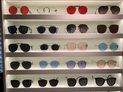 -目艮眼镜SHOWROOM(品牌集合店)