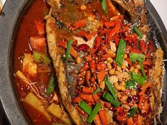 -鸣记脆皮烤鱼·海鲜烤鱼(三八广场店)