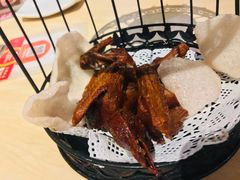 秘制烤乳鸽-避风塘(百联东郊店)