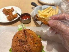 -必胜客(大宁路店)
