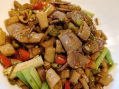 -毛家饭店·30年融合新湘菜(汉峪金谷店)