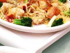 -东豪园林海鲜酒家(南港路辅路店)