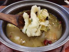 -周鱼小馆石锅酸菜鱼(活力汇店)