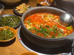 -贵厨酸汤牛肉(花果园国际中心店)