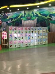 -维佳童话镇演出现场(徐东店)
