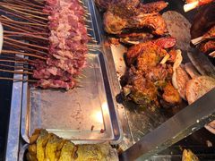 -艾力江和田馕坑烤肉店