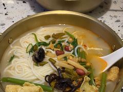 -雙冲柳州螺蛳粉&酸嘢&桂林米粉(簋街店)