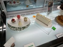 -潮一不贰·法式甜品·生日蛋糕·西式简餐(外滩店)