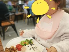 -布鲁豪斯亲子欢乐家庭餐厅