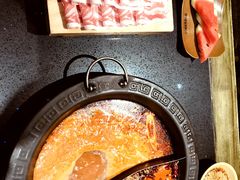 -宽板凳老灶火锅(台湾街店)