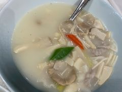 -品泉餐厅·大盆鱼·走地鸡
