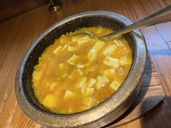 蟹粉豆腐-新白鹿餐厅(银泰西湖文化广场店)