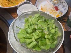 -山河屯铁锅炖(绥望路店)